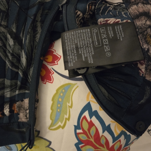 H&M Dark Green, Gotha, Skull, Snake Skirt - Picture 6 of 9